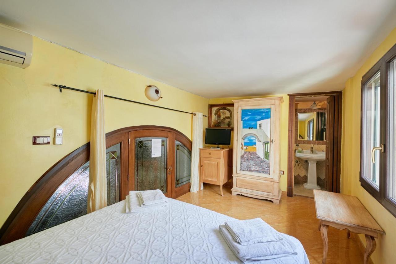 Centro Storico Rooms Галлиполи Экстерьер фото