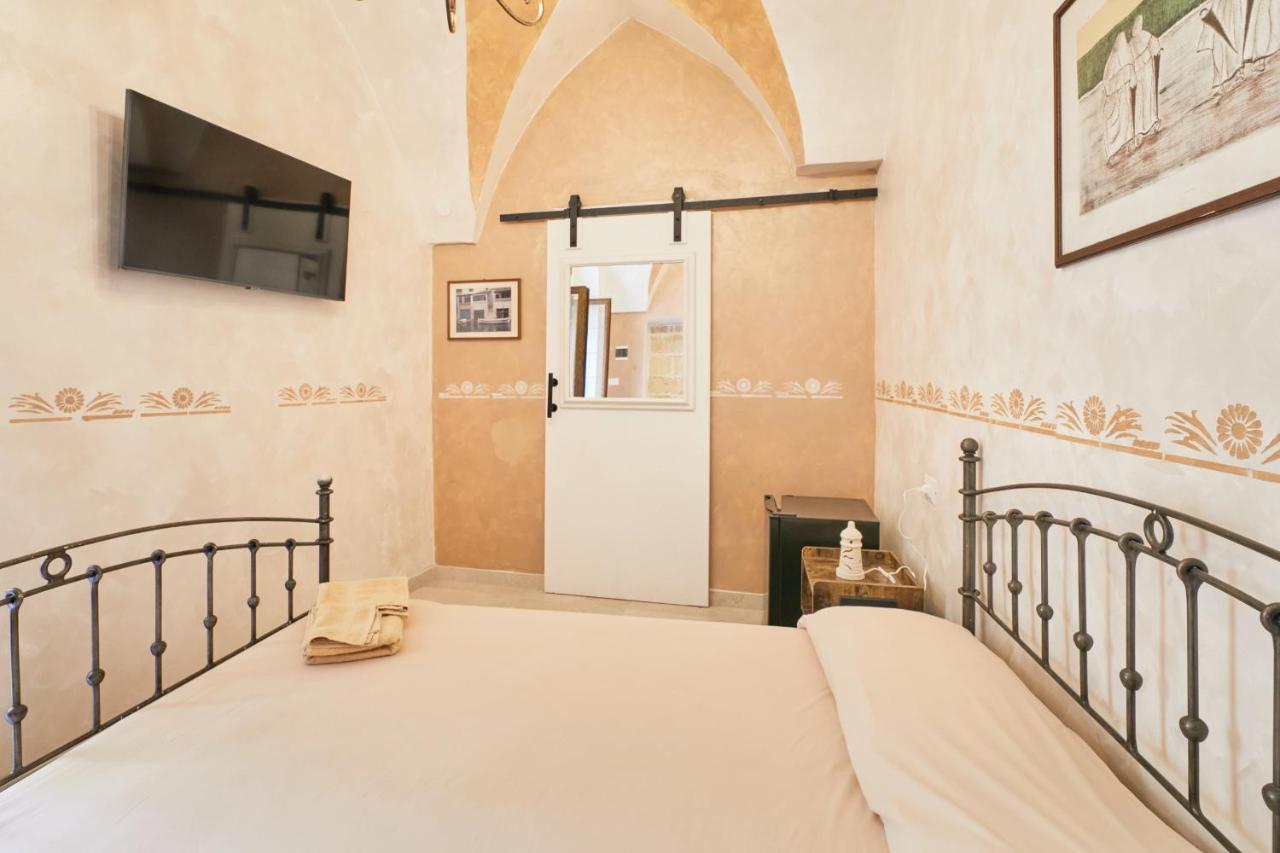Centro Storico Rooms Галлиполи Экстерьер фото