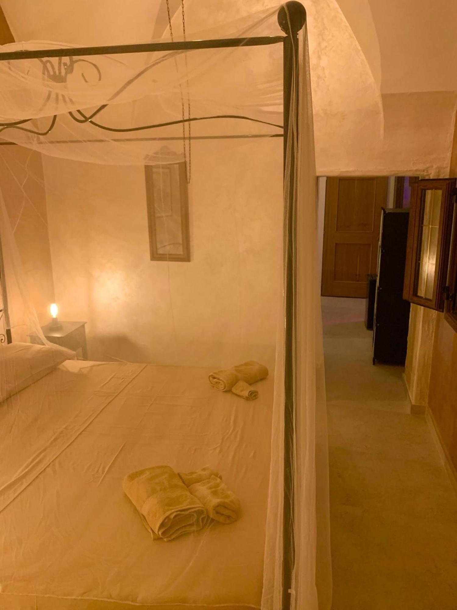 Centro Storico Rooms Галлиполи Экстерьер фото